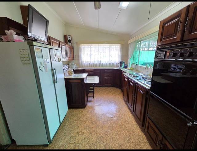 3 BEDROOM HOUSE FOR SALE IN SINOVILLE